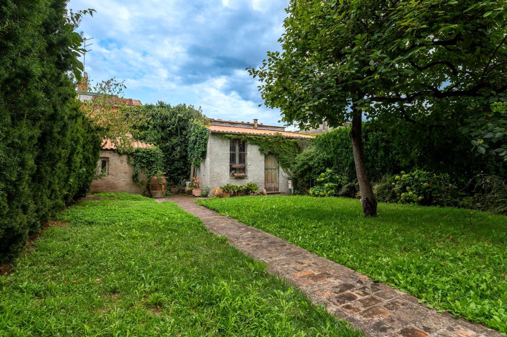 Casa60 Apartemen Parma